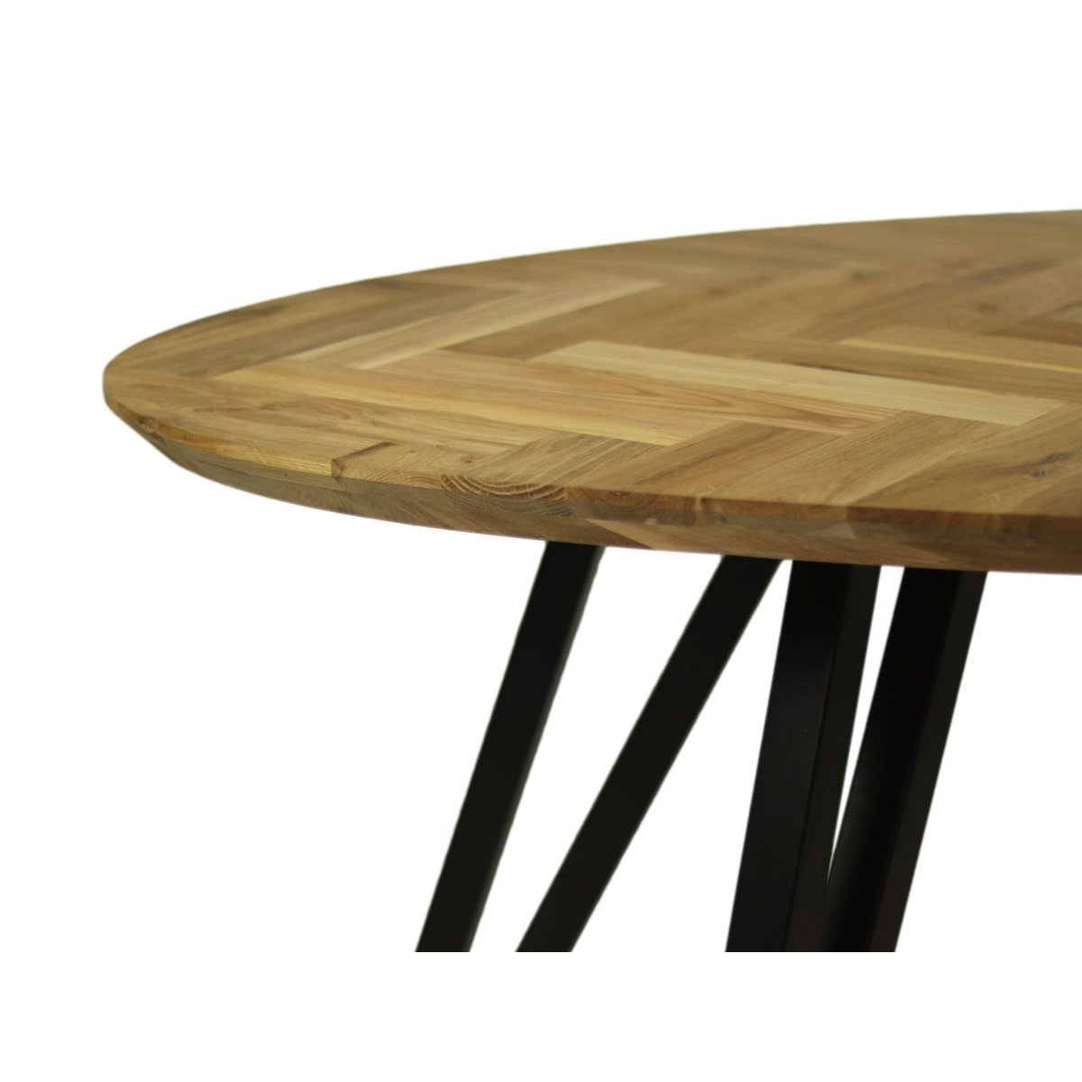 Bruine eikenhout ovale eettafel met vissengraat patroon zwarte tafelpoten tafelblad details