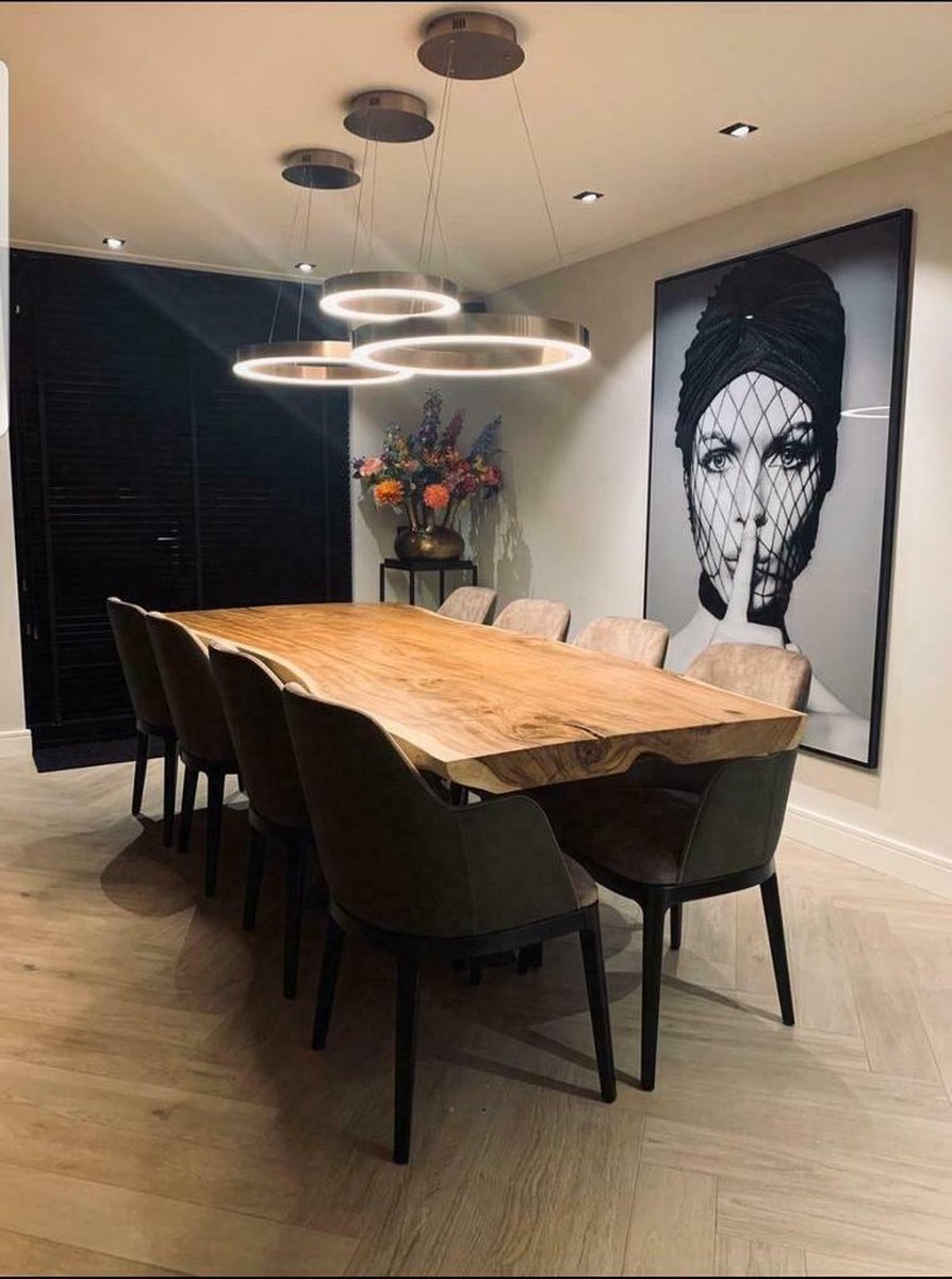 Suar boomstam eettafel met acht stoelen