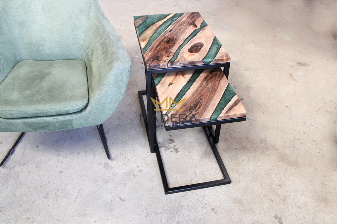 Bijzettafelset transparante emerald kleuren epoxy en olijfhout bovenkant
