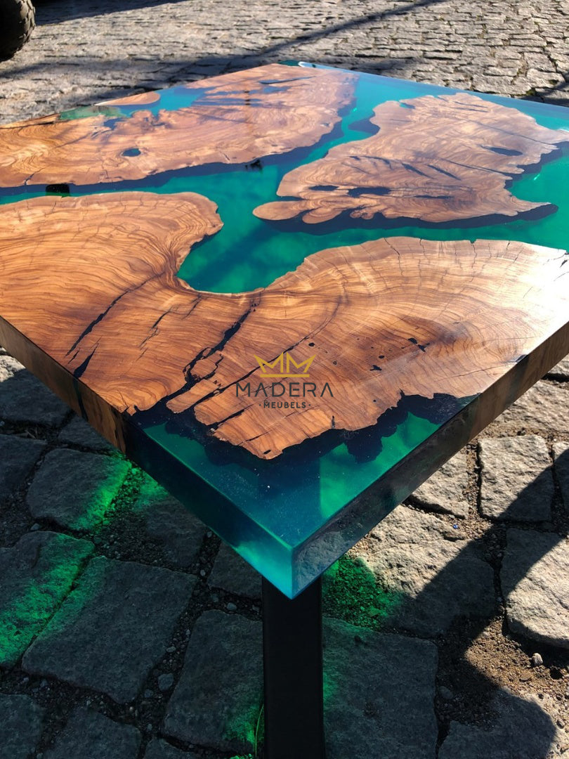 Stonz smaragd groene epoxy salontafel met olijfhout hoek buiten