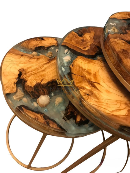 Kanyon schelpen epoxy en olijf ronde bijzettafel dichtbij