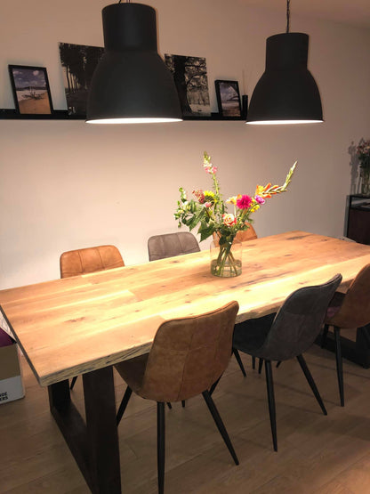 Eiken boomstam eettafel u-frame onderstel zes stoelen