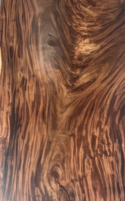 Suar boomstam eettafel tafelblad details