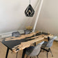 Live Edge Boomstam Epoxy Eettafel - ''Hematite''