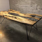 Live Edge River Epoxy Eettafel