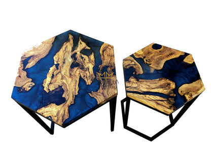Loki epoxy hexagon bijzettafel metallic sapphire epoxy en walnoothout uitgeschoven boven
