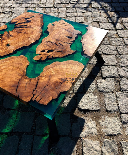 Stonz smaragd groene epoxy salontafel met olijfhout opgelicht epoxy